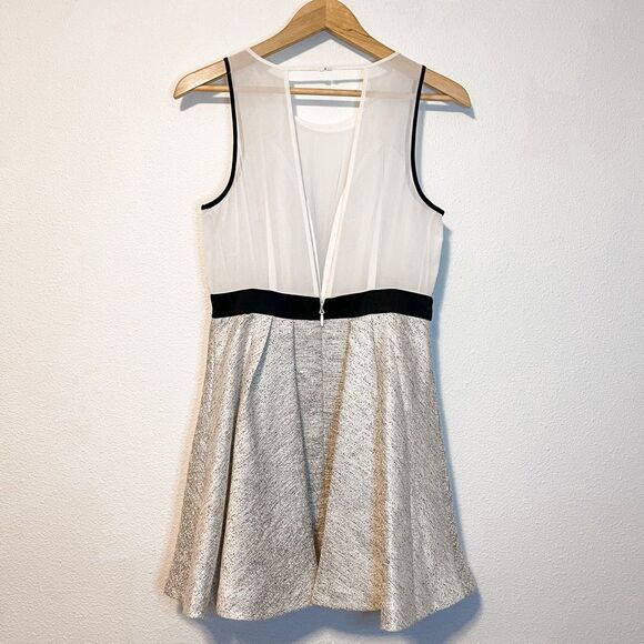 BCBGeneration Aubry Sheer V-Neck Shimmery Fit & Flare Mini Dress Size 8 - Picture 2 of 10